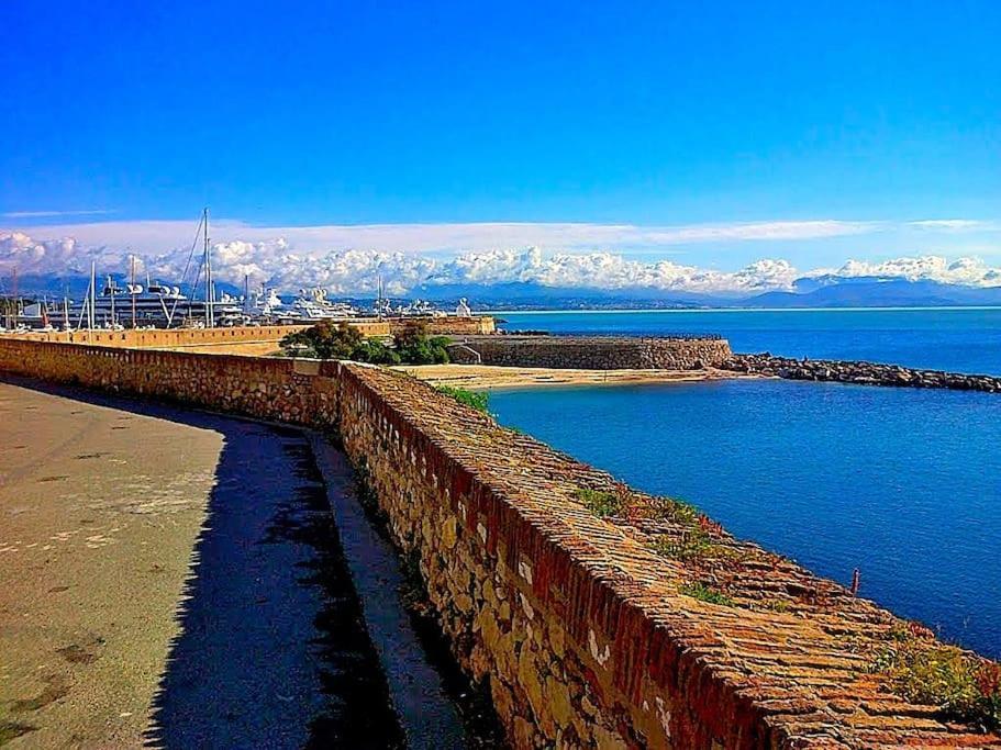 Ravissant Studio Au Coeur Du Vieil Antibes Esterno foto