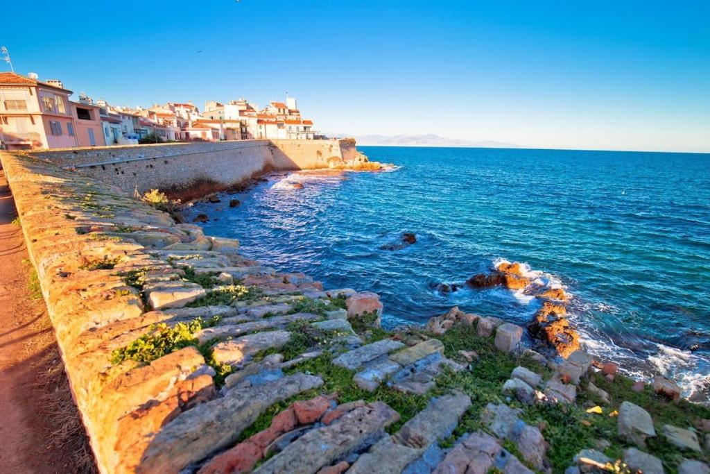 Ravissant Studio Au Coeur Du Vieil Antibes Esterno foto